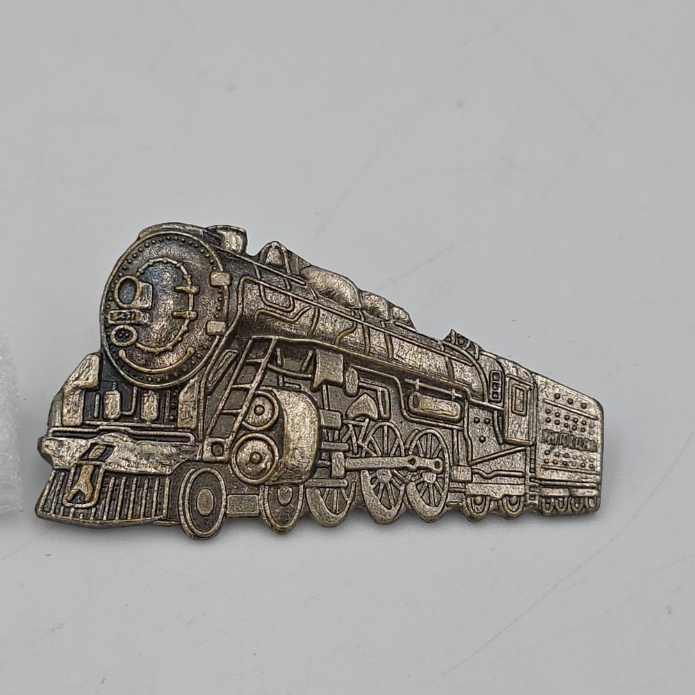 New York Central System Locomotive Train Lapel Pin Hat Pinback Brooch Lot Of 2 - Picture 2 of 7